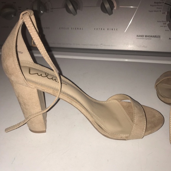 Size 9 chunky heel - Picture 4 of 6